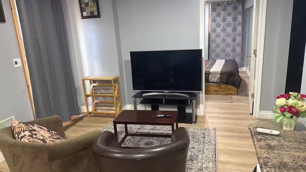 Woodstock Apartment | Spacious Dedicated Basement Apartment
