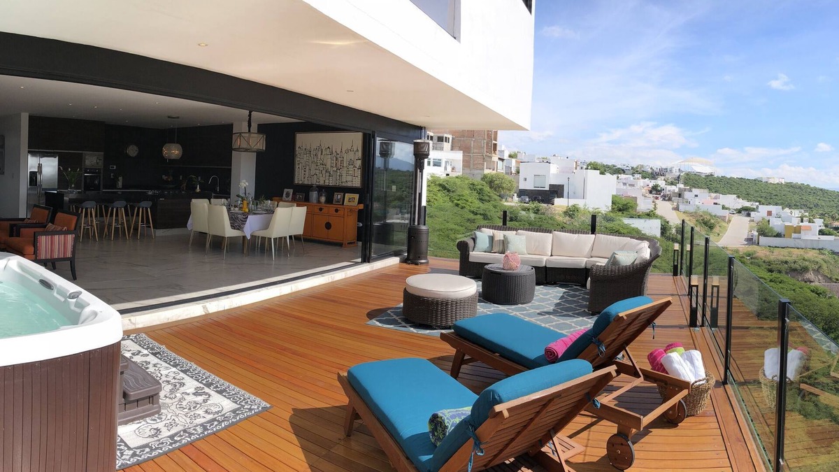 Queretaro Municipality House | Spacious & design ★ 5 br Luxury @ Juriquilla ★ ≅Jacuzzi