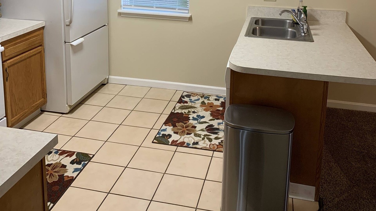 Akron House | Spacious, designed for the travel professional, family relo, and contract worker