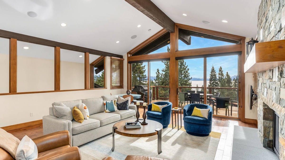 Lake Forest Cabin | Spacious Dollar Point Home| Lake Tahoe Views| Pool Table| Private Hot Tub