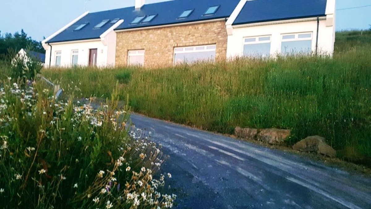 Rossnowlagh House | Spacious Donegal Home Lake & Sea Views Every Room