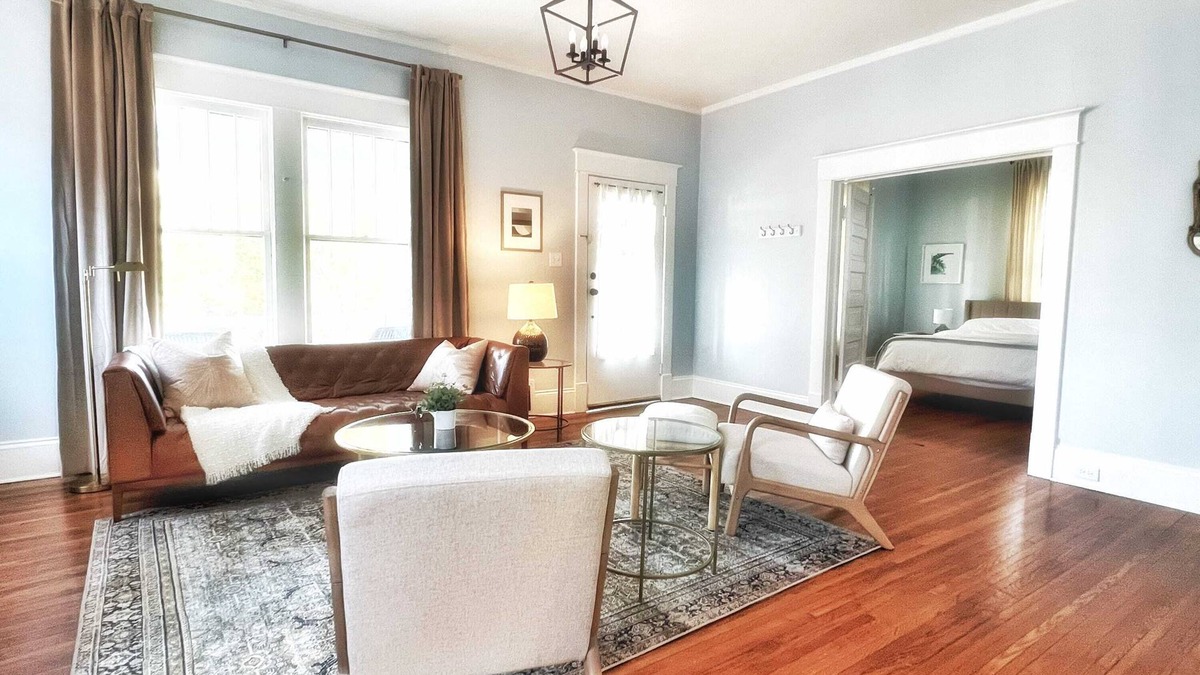 Salisbury House | Spacious Downtown Craftsman | Designer Finishes