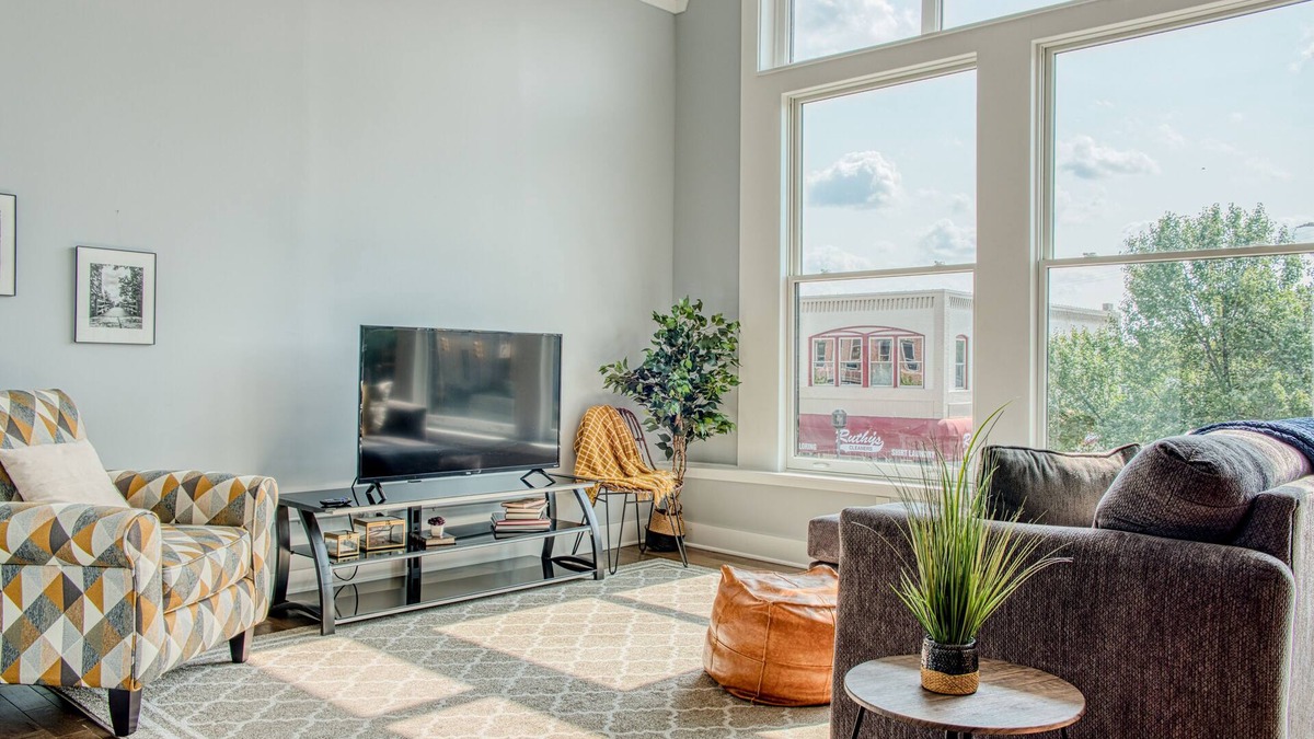 Owosso Apartment | Spacious Downtown Owosso Loft