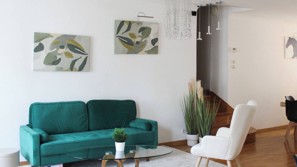 Porte-Saint-Martin Apartment | Spacious duplex in the heart of Paris