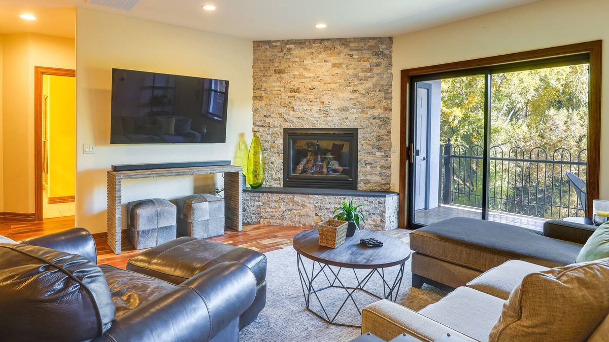 Edwards Condo | Spacious Edwards Mountain Escape on Riverwalk!