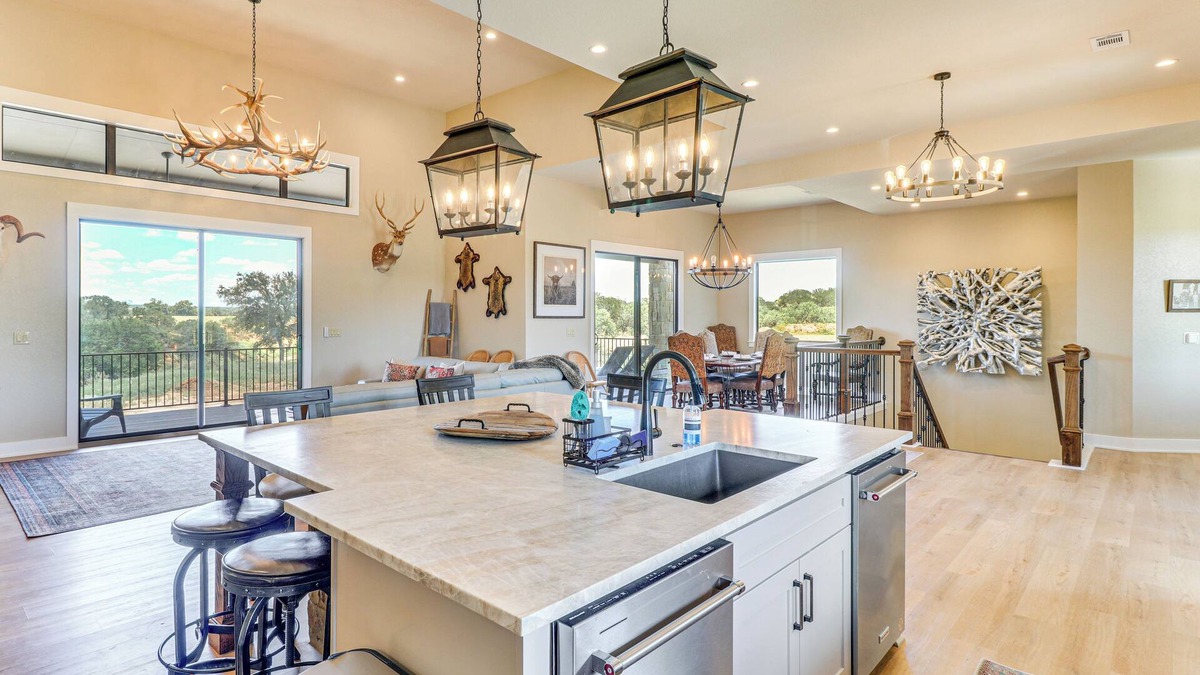 Goldthwaite House | Spacious & Elegant Goldthwaite Escape on 72 Acres!