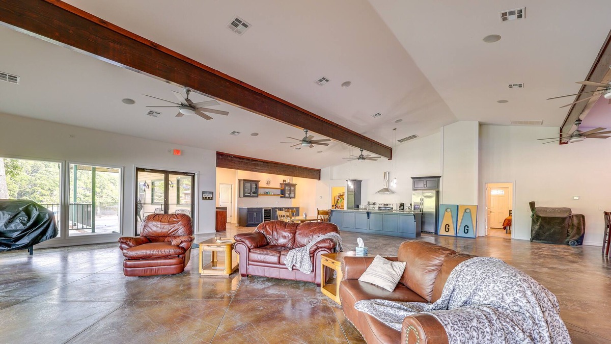 Tia Juana House | Spacious Eucha Vacation Rental w/ Lake Views!