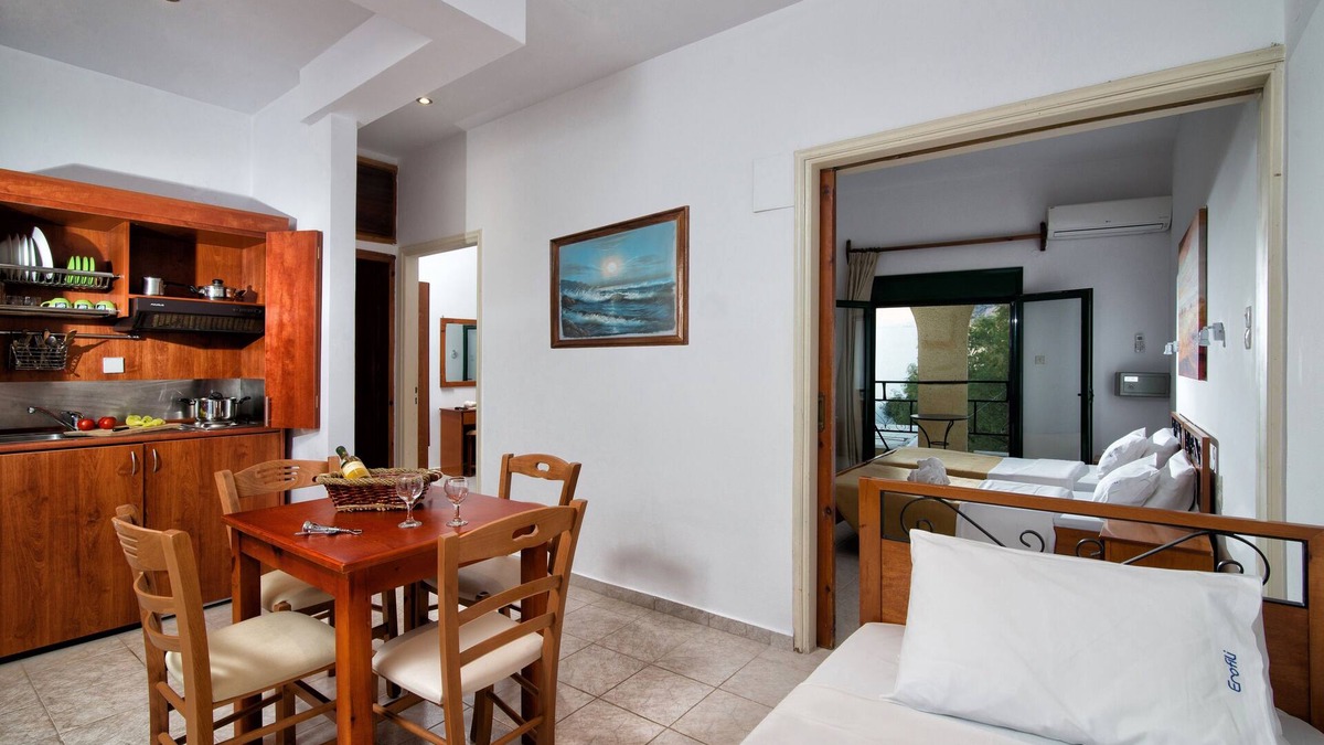 Limenas Chersonisou Apartment | Spacious Family Apt with Washing Machine