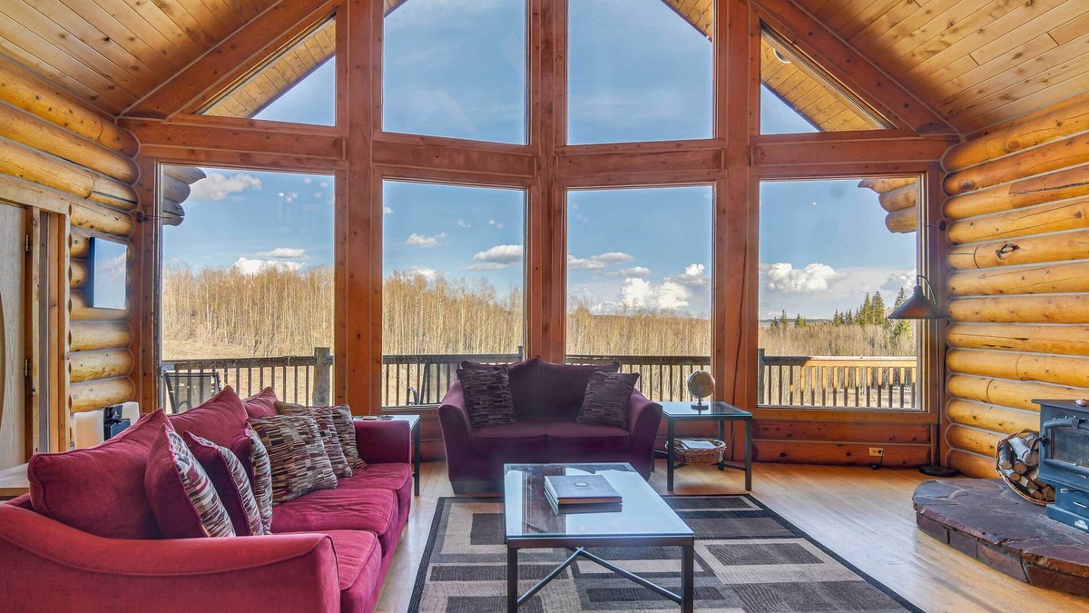 Fairplay House | Spacious Fairplay Log Home w/Patio & Fire Pit!
