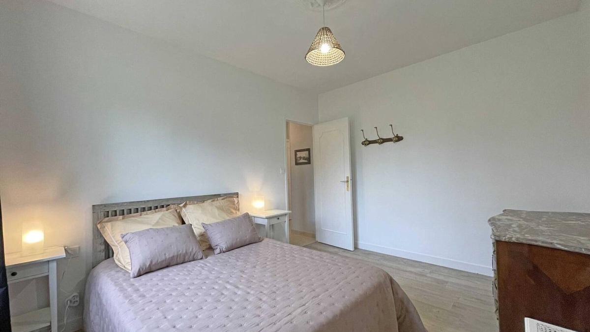 Longny-au-Perche Cottage | Spacious Family Home with Large Garden, Garage & Modern Amenities in Scenic Perche Region