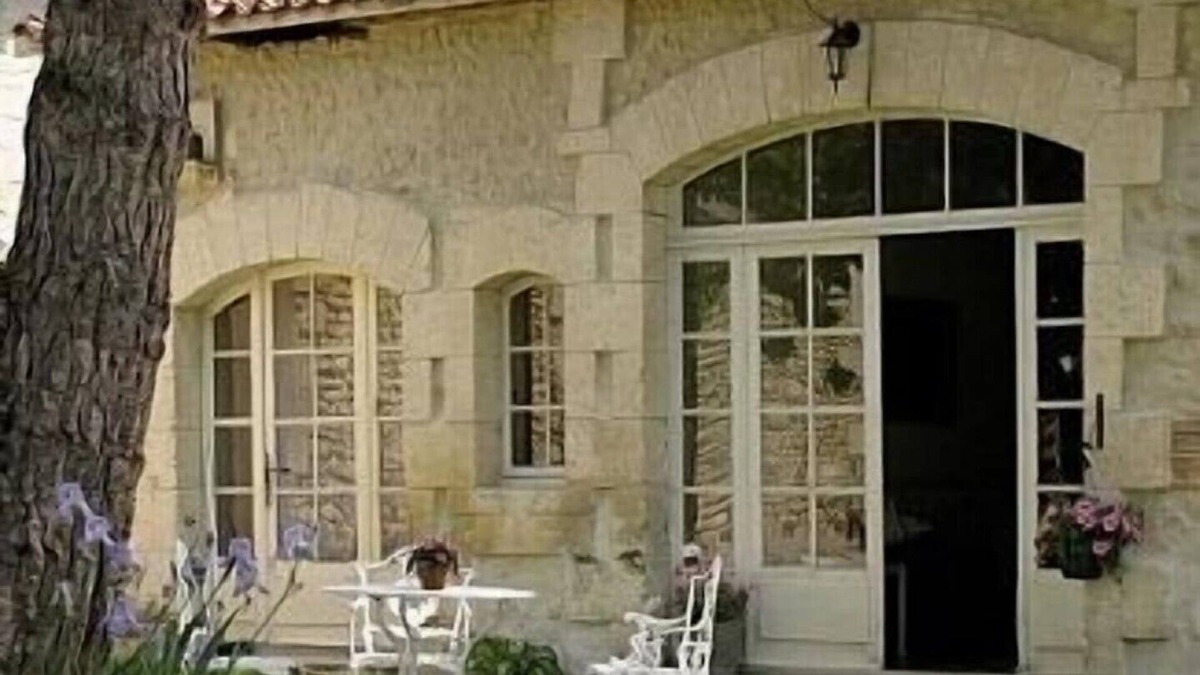 Saint-Romain Cottage | Spacious family cottage near Aubeterre sur Dronne-private pool + beautiful views