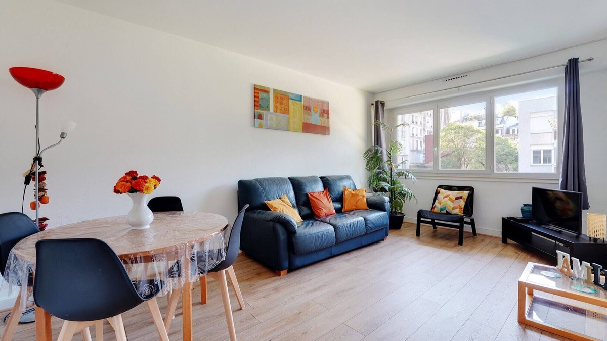 Plaisance Apartment | Spacious Family Flat 2bdr & Private Parking Sup