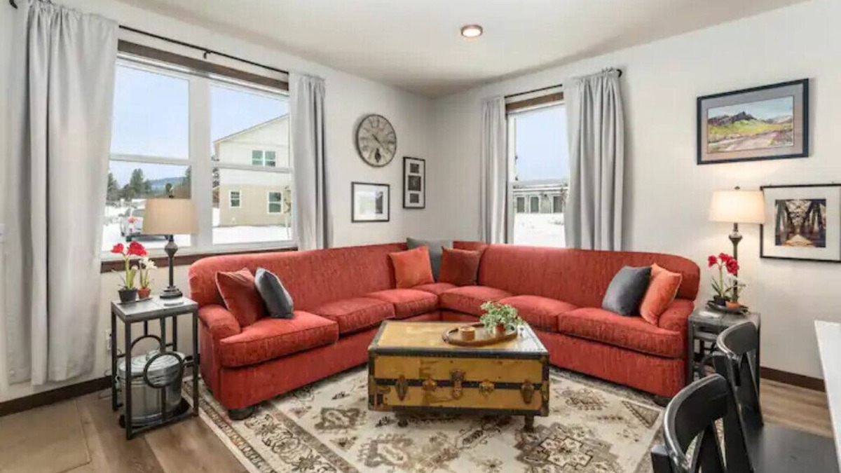 Priest River House | Spacious & family friendly retreat in newer townhome near town in Priest River