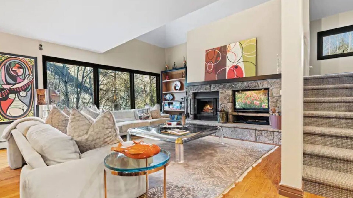Highland Meadows Ski Chalet | Spacious Family Friendly Ski Chalet In Vail