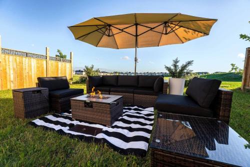 Cambridge House | Spacious Family Getaway Near Nature & Dining