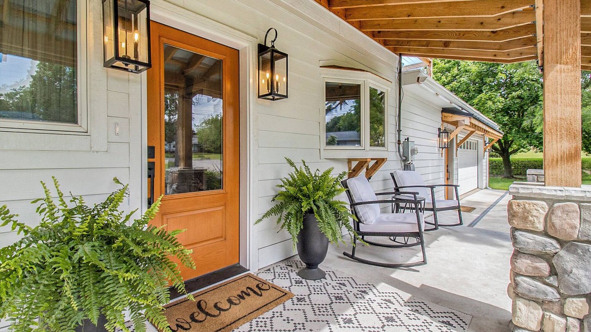 Manistee House | Spacious Family Getaway with Lake Access, Golf Nearby & Top-Rated Beaches!