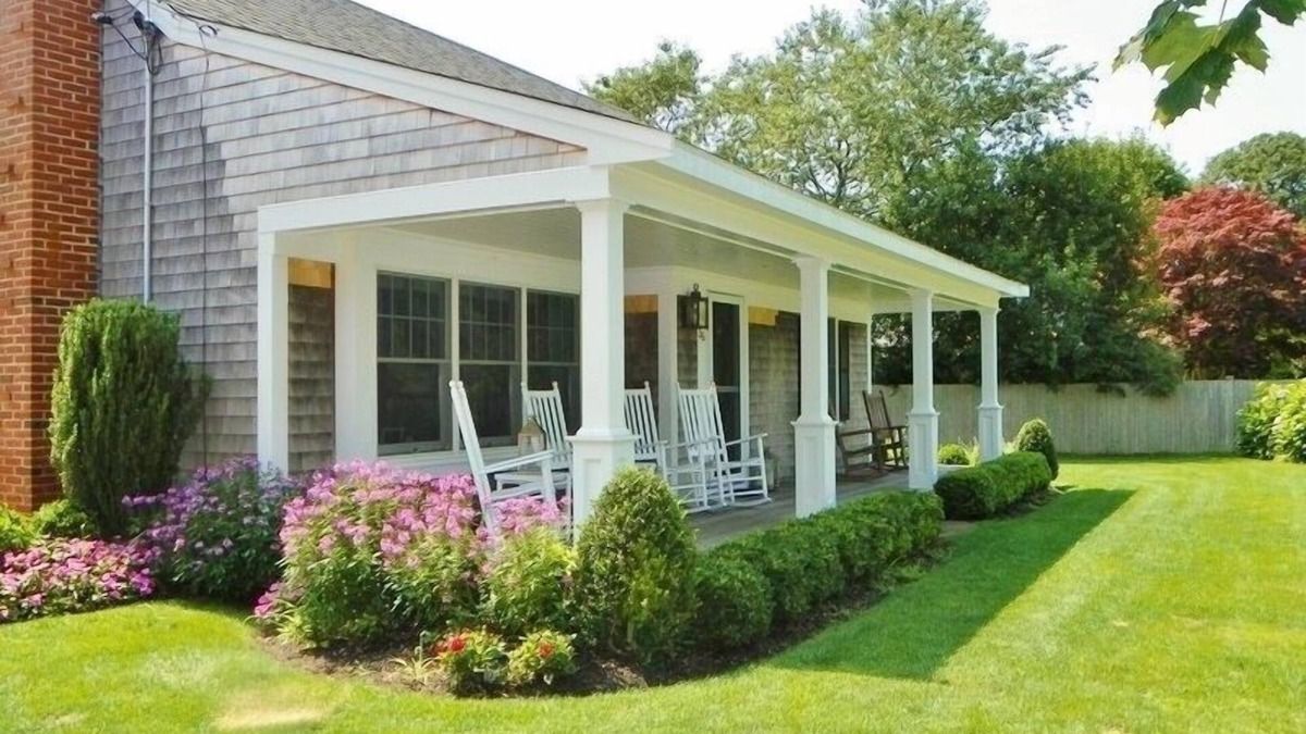 Katama House | Spacious Family Home in Desirable Katama - Easy Access to Beach and Town!