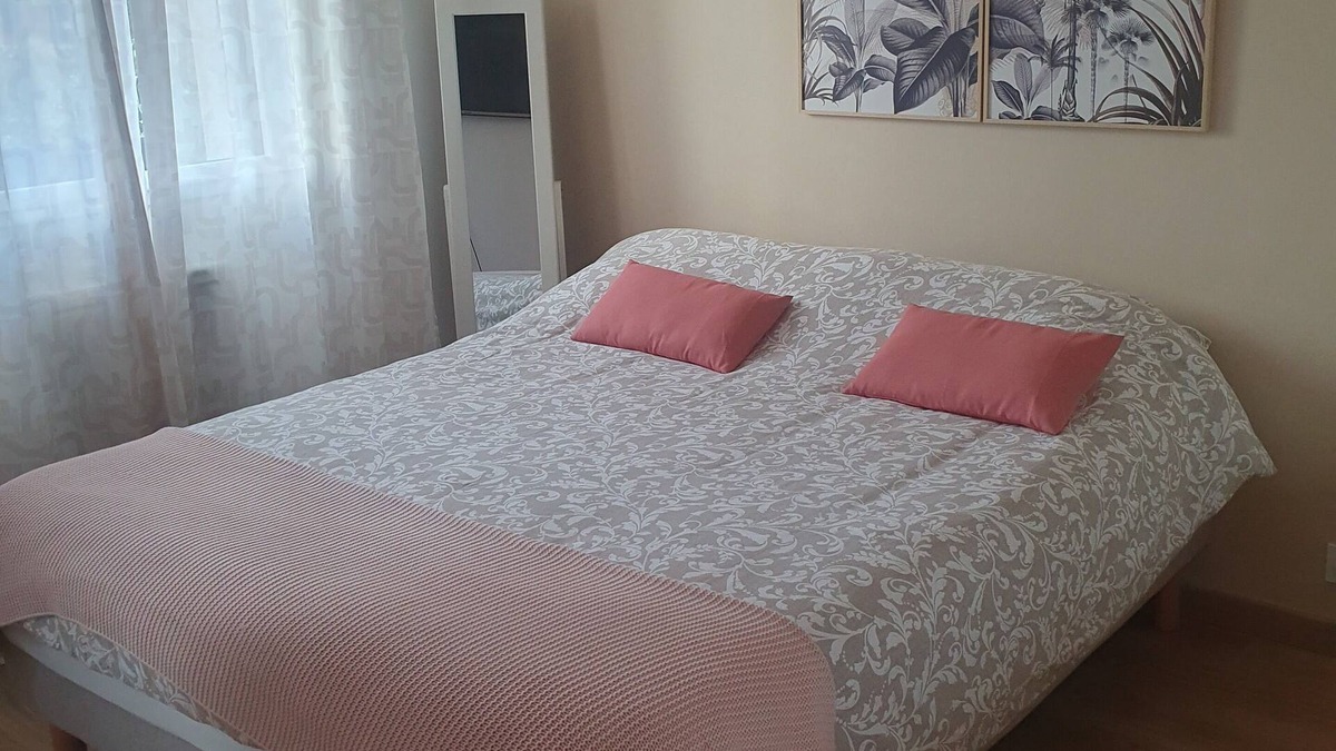 Romille House | Spacious family home ideally located in BRITTANY
