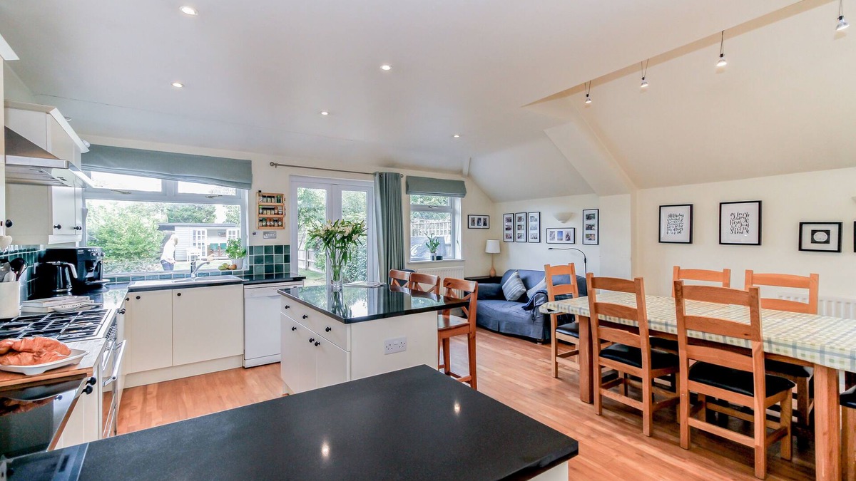 Summertown House | Spacious Family home near city centre