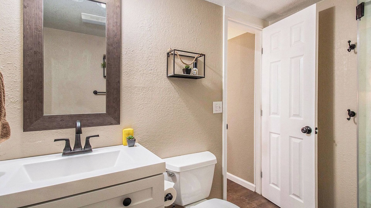 Ken Caryl House | Spacious Family home in Denver/Littleton!