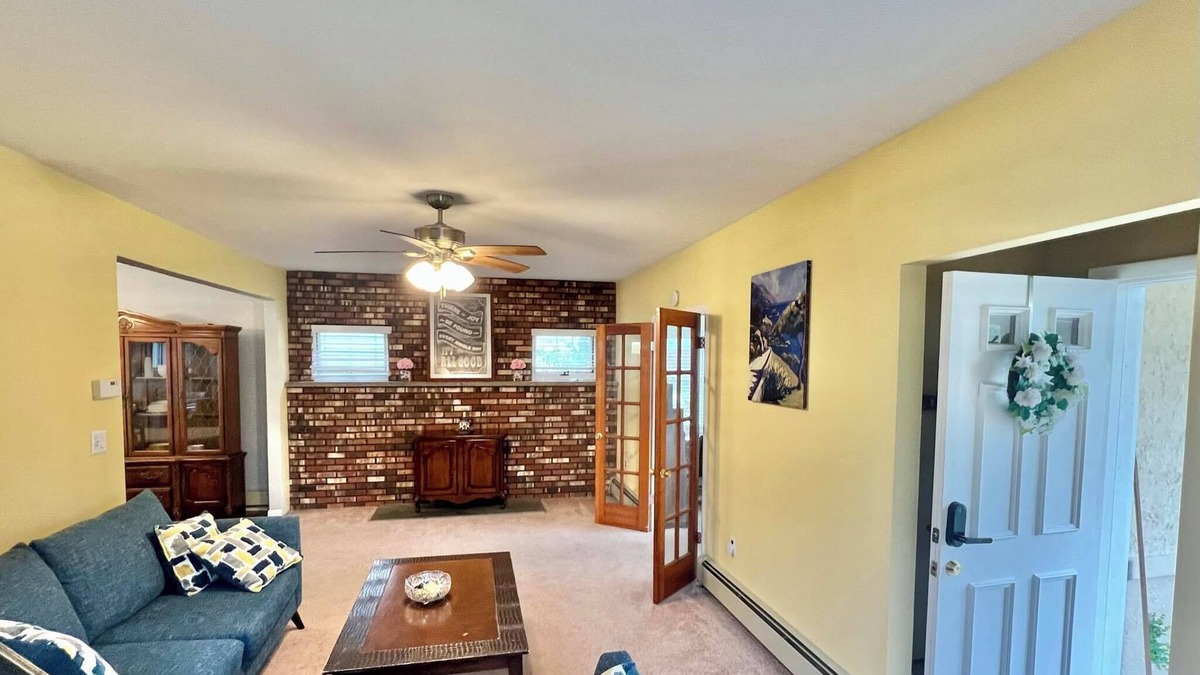 Verona House | Spacious family home with central air! 5 min walk to verona park