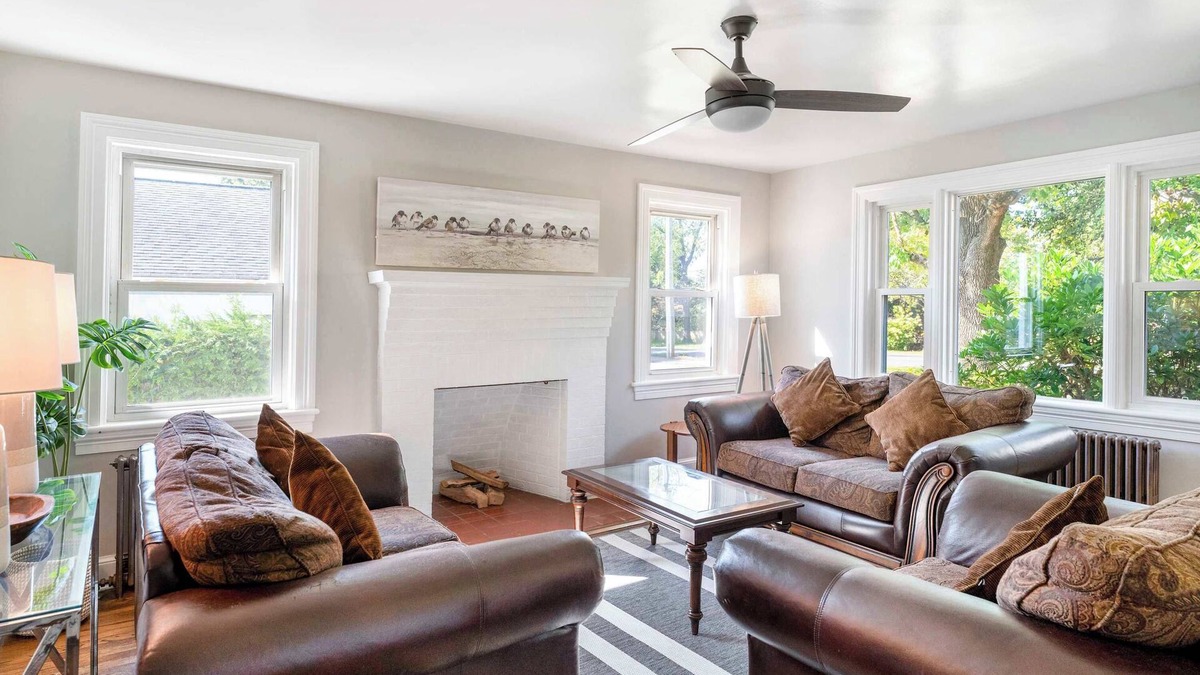 Locust Grove House | Spacious Family Home — Walkable to Downtown + Pet Friendly!