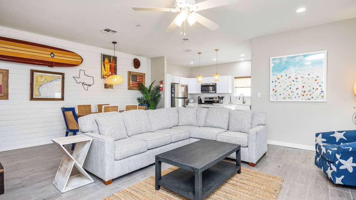 Corpus Christi House | Spacious Family Haven: Beach Life, Resort Living, & Recreation at Aruba Bay
