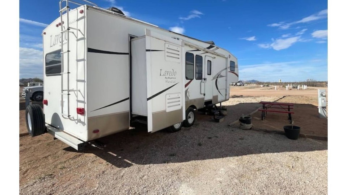 Van Horn House | Spacious Fifth Wheel RV