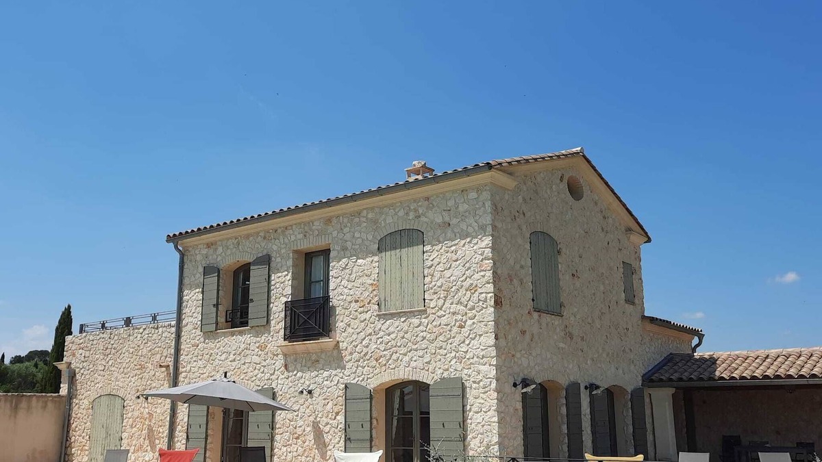 La Calmette Other | Spacious, comfortable stone farmhouse with swimming pool for 8 people in Uzès