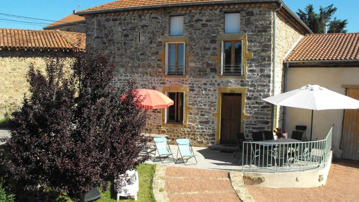 Saint-Paul-de-Vezelin Cottage | Spacious cottage with fireplace and WiFi - Pets allowed
