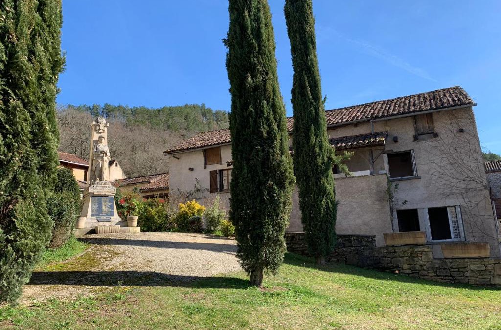 Saint-Vincent-Rive-d'Olt Apartment | Spacious apartment in a charming, tranquil village