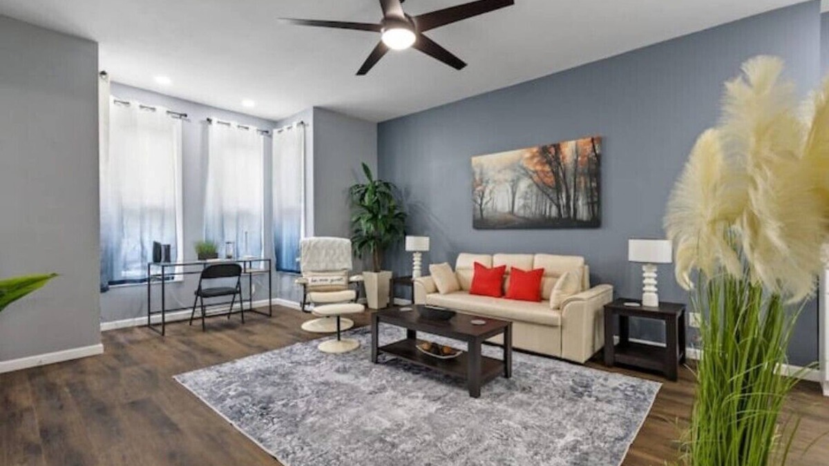 Erie Apartment | Spacious fully remodeled king size bed apartmentnSleeps four