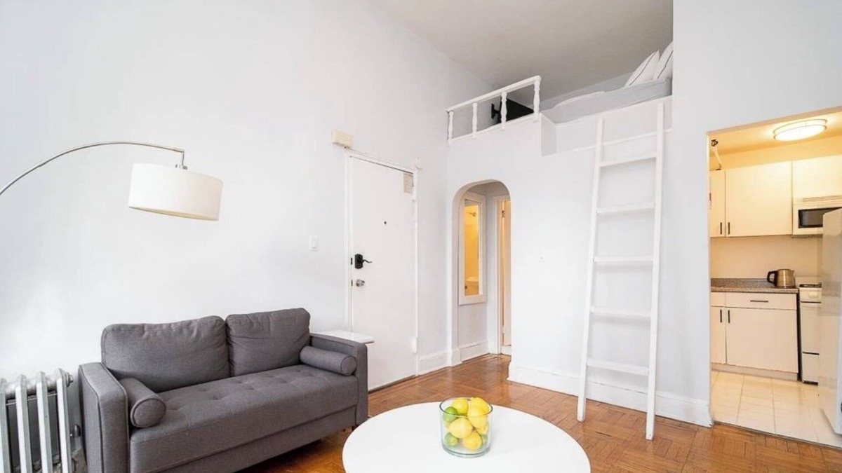 Clinton Hill Apartment | Spacious furnished Fort Greene/Clinton Hill studio apartment