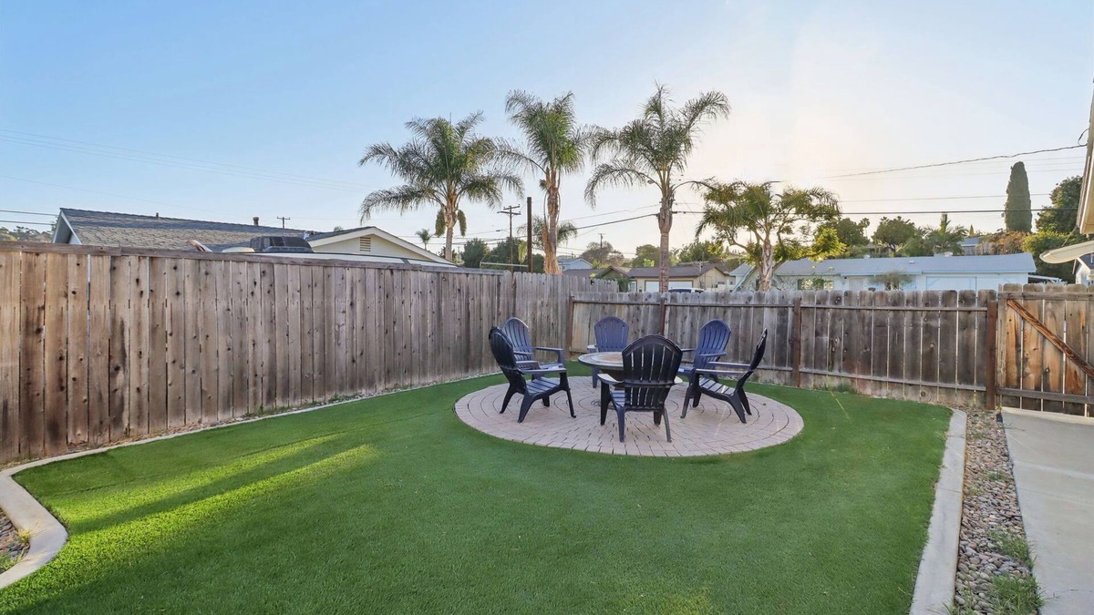 La Presa House | Spacious-Gate-Ranch-KingBed-1600 sqft 3Beds/1.5Bth