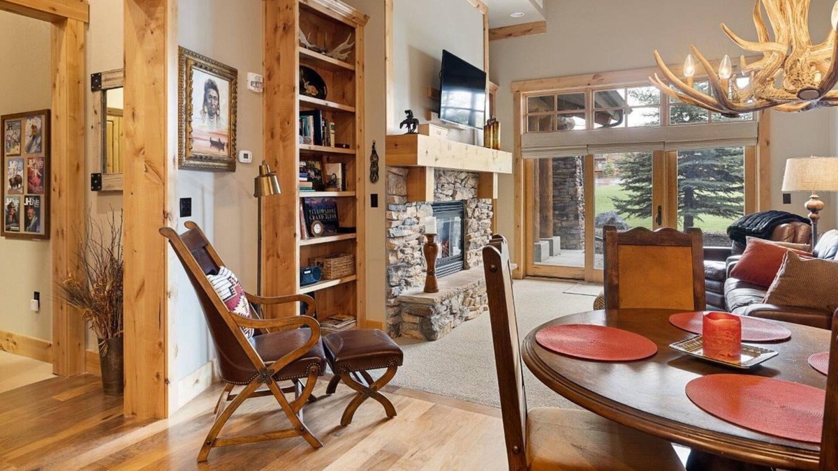 Victor Condo | Spacious ground-level condominium with large patio and private office/bedroom