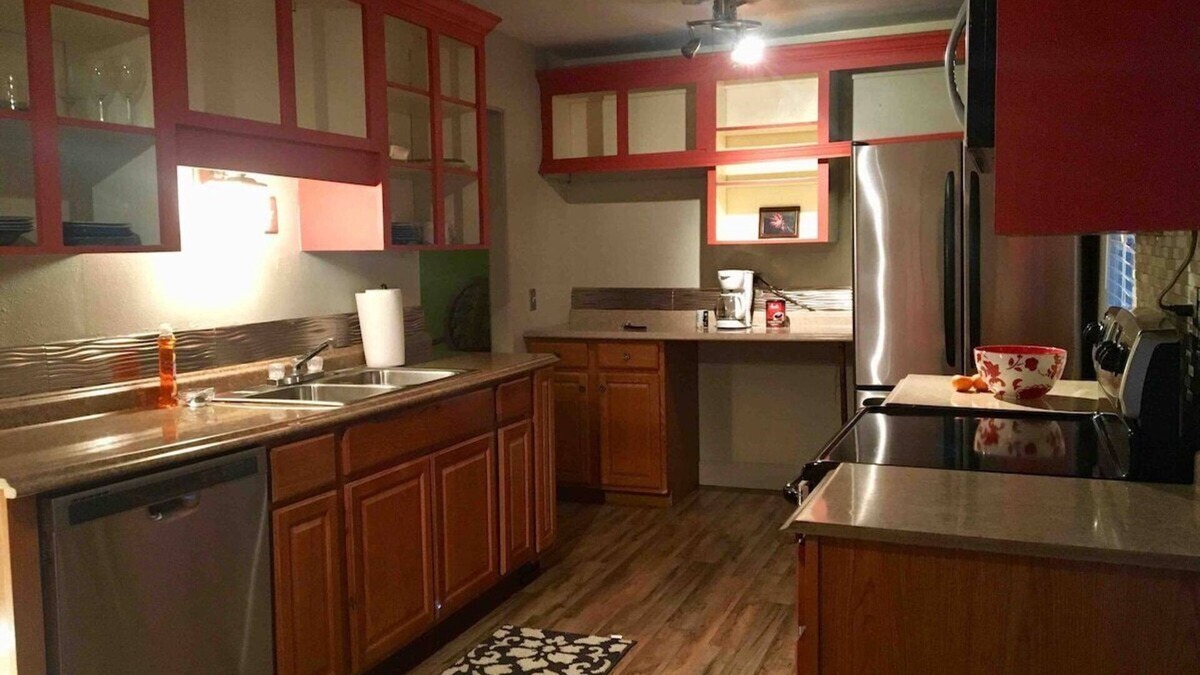 Gulfport House | Spacious Gulfport 1BR+ 2 twins