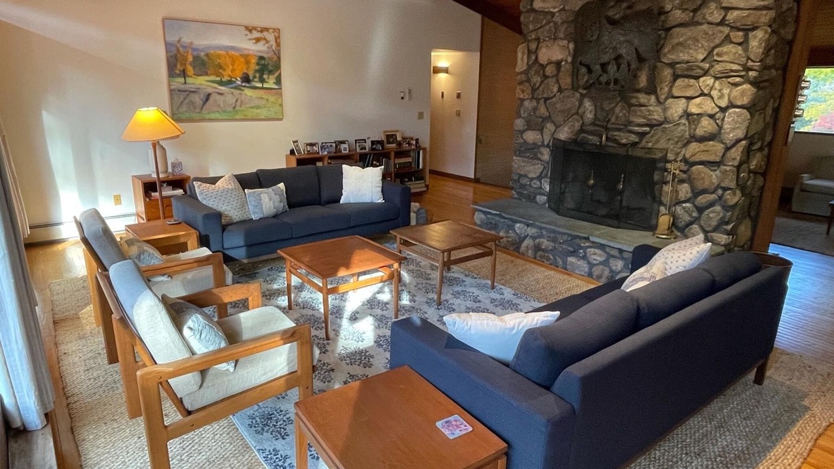 Manchester-by-the-Sea House | Spacious Home, 9BR/5BA, Pool, Walk to beach and town.