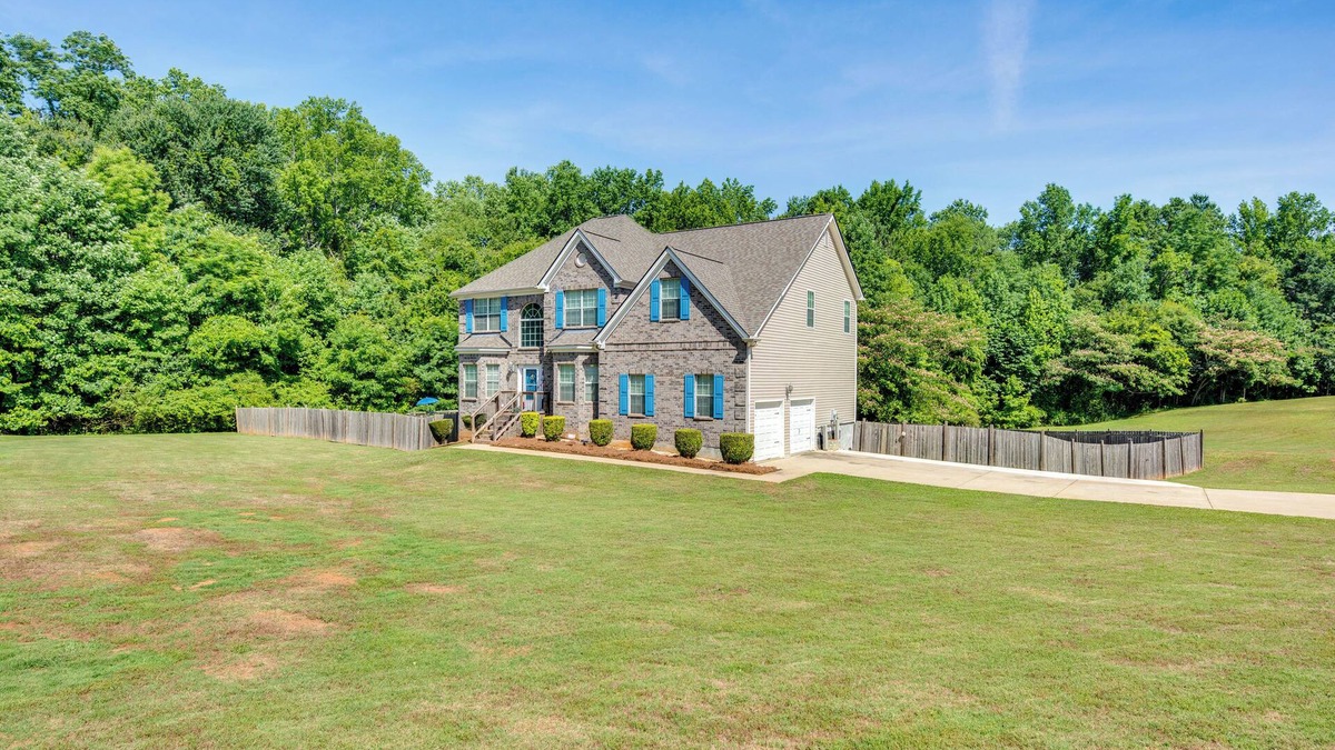 Hampton House | Spacious Hampton Vacation Rental w/Private Pool!
