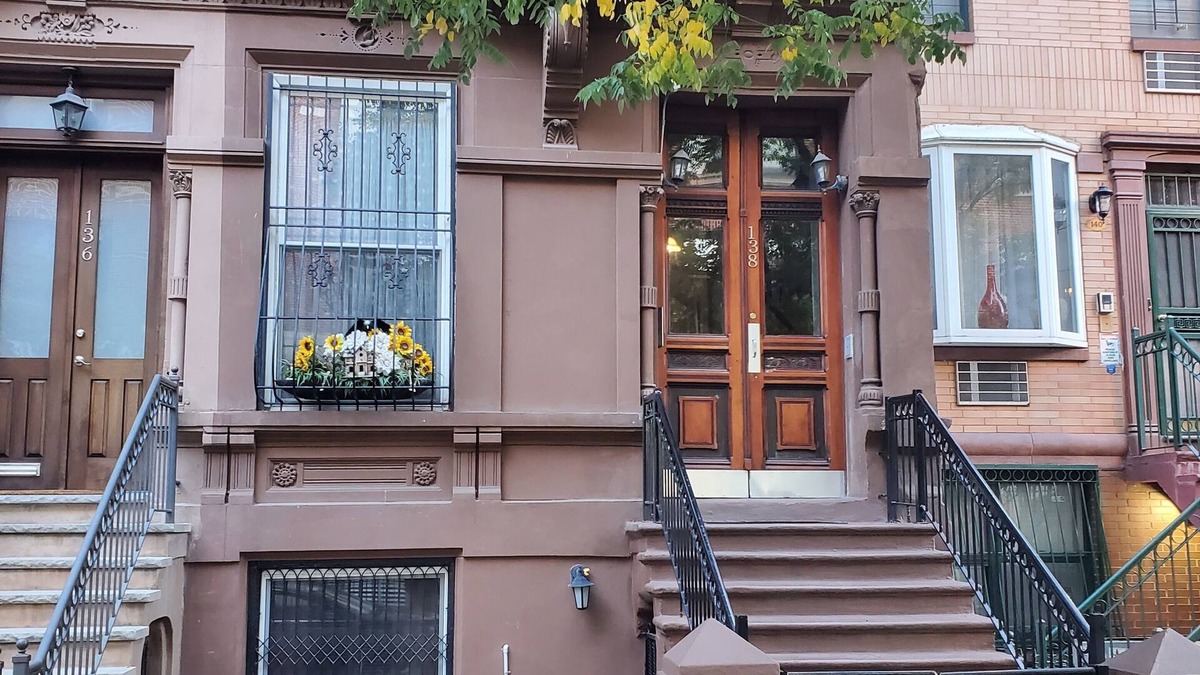 Harlem House | Spacious Harlem Brownstone Garden 2-Bedroom Apartment with a large rear yard,