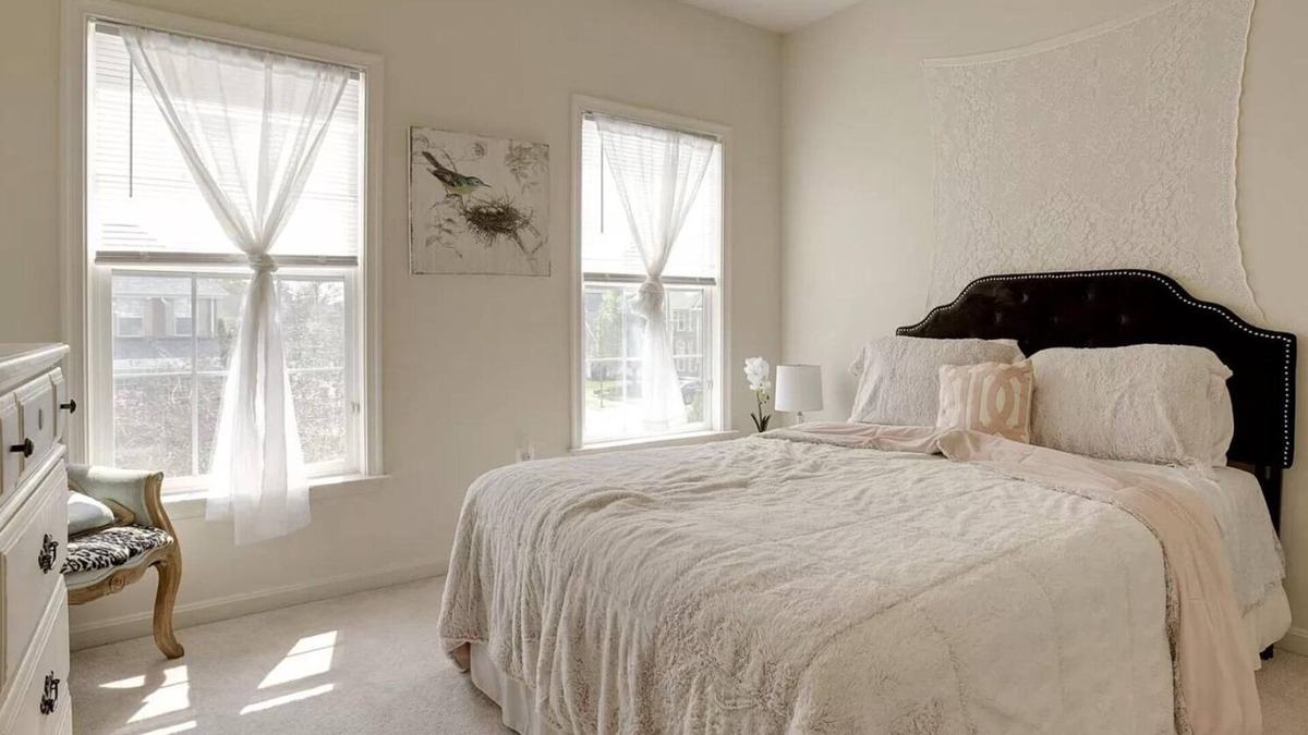 Lakeview House | Spacious haven for your vacation.