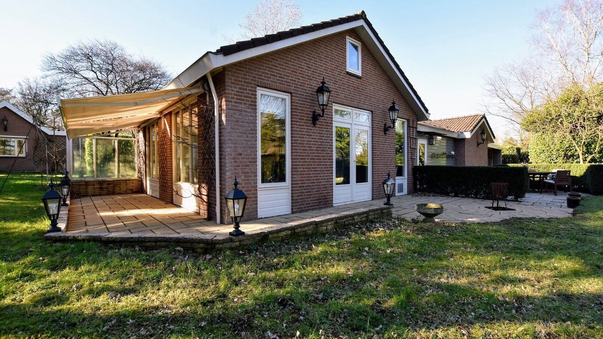 Garderen House | Spacious holiday home near with sauna