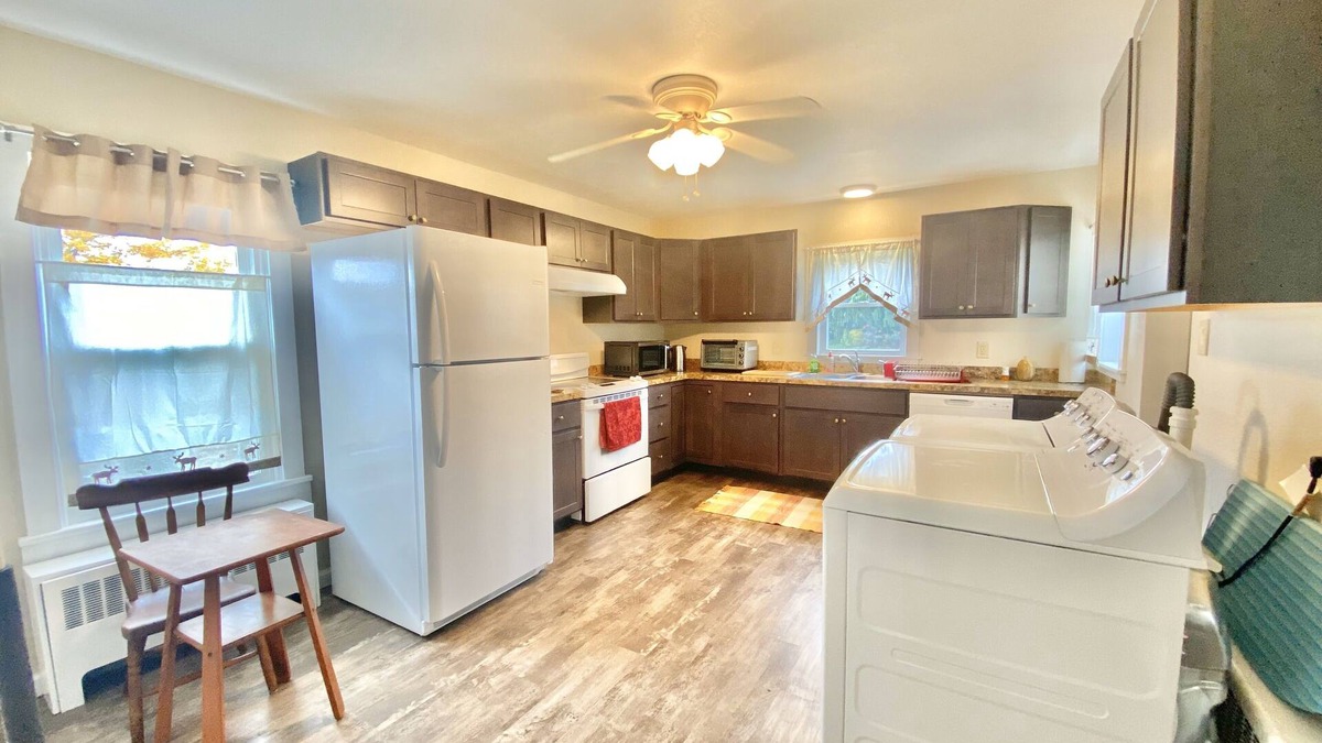 Danville House | Spacious Home 1Minute Walk to Geisinger Hospital