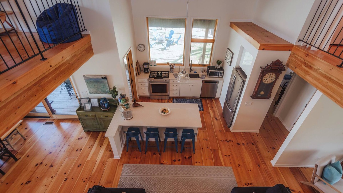 Michiana House | Spacious Home, 350 FT From Stop 42 Beach!