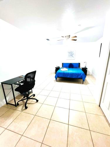 Joel House | Spacious Home at Lehigh Acres