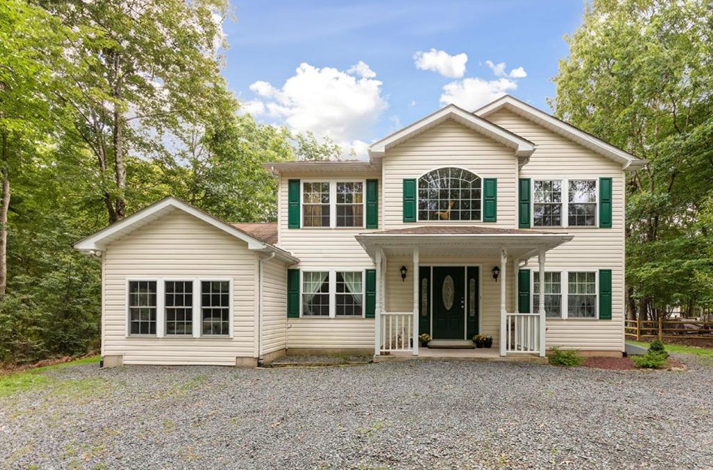 Albrightsville House | Spacious Home by Kalahari Waterpark, Camelback and Jim Thorpe, FREE EV Station