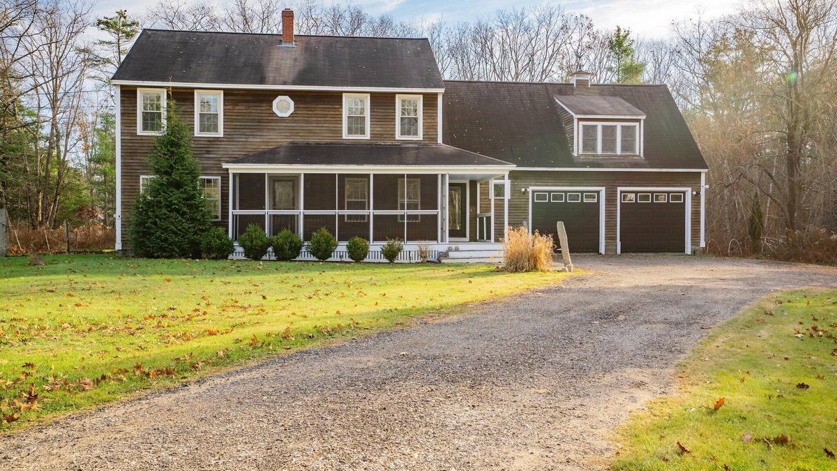 Biddeford House | Spacious Home Close to Beaches! 3BR, Dog & Family Friendly, 30 Mins to Portland