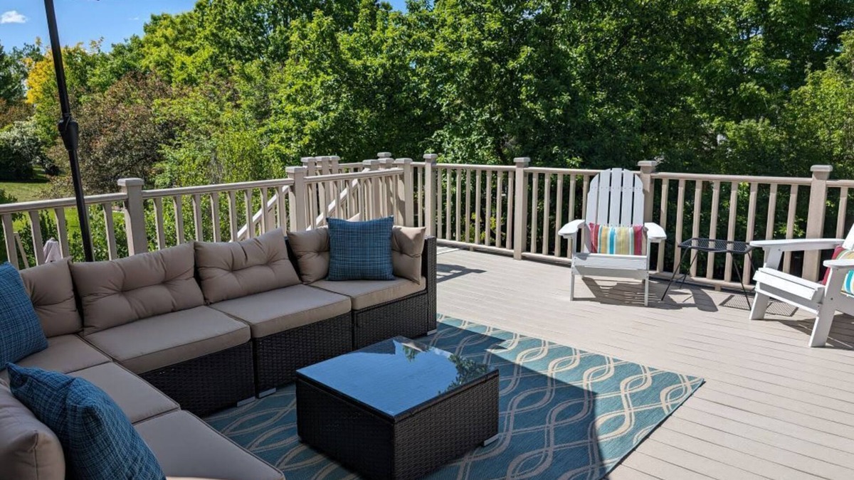 Broomfield House | Spacious home in Broomfield- Hot Tub- Mtn Views!