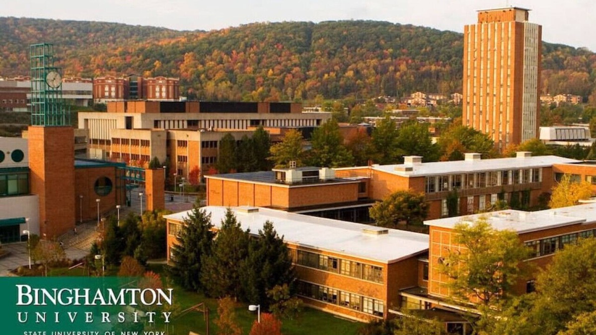 Johnson City Apartment | Spacious Home in Johnson City, NY by BU, UHS & BCC