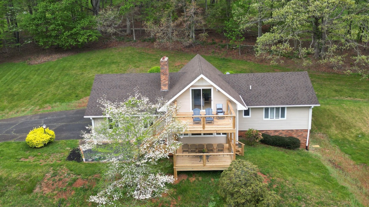 Warrensville House | Spacious home in the Blue Ridge Mountains. Relaxing location and Pet Friendly!