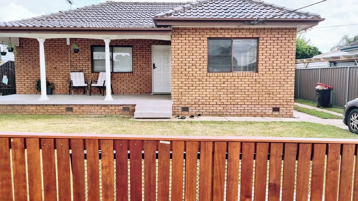 Colyton House | Spacious Home in Western Sydney – Sleeps 8
